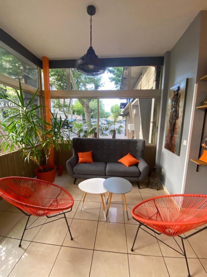 Rev Hotel Lamalou-les-Bains Dış mekan fotoğraf